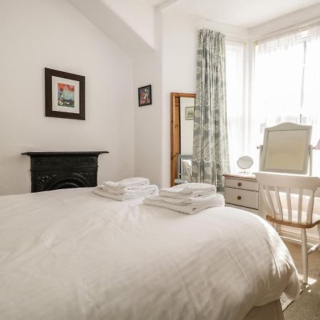 Honeysuckle Cottage, Craig Walk Bowness-on-Windermere Bagian luar foto