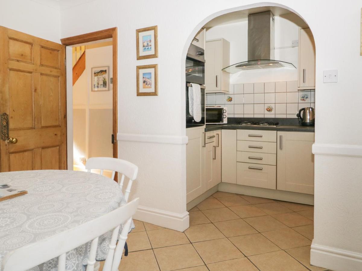 Honeysuckle Cottage, Craig Walk Bowness-on-Windermere Bagian luar foto