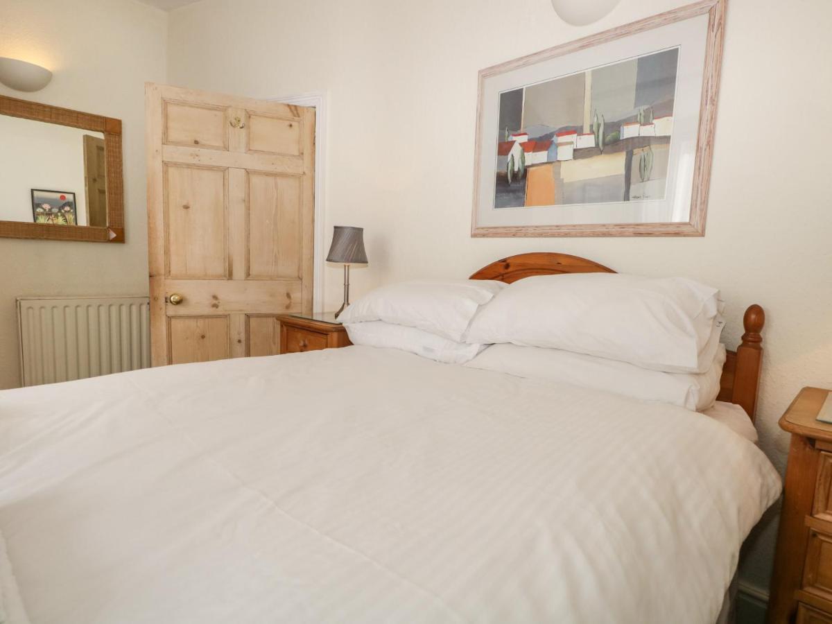 Honeysuckle Cottage, Craig Walk Bowness-on-Windermere Bagian luar foto