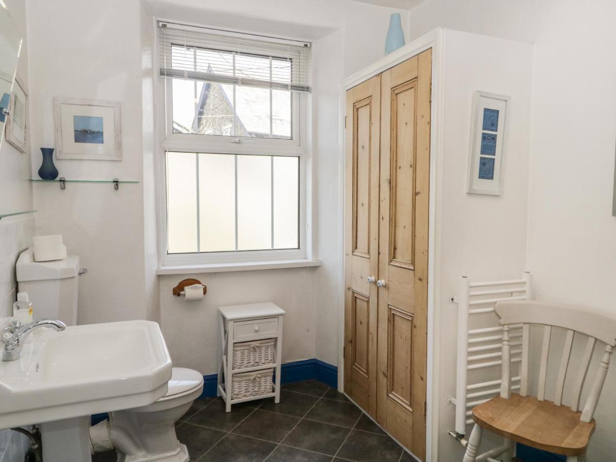 Honeysuckle Cottage, Craig Walk Bowness-on-Windermere Bagian luar foto